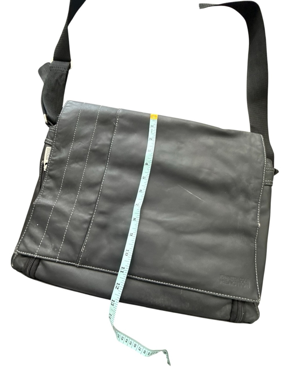 Men's Black Leather Messenger Bag - Kenneth Cole